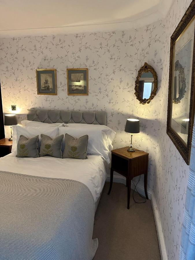 Burford Lodge Hotel - Adults Only מראה חיצוני תמונה